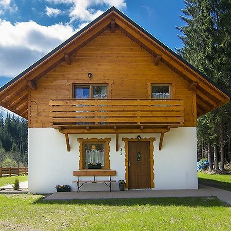 Alpejska Wioska Villa Истебна Екстериор снимка